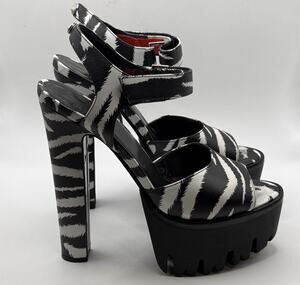 Versus By Versace Zebra Ultra High Heels Sz 37 US 6.5 Luxury Design